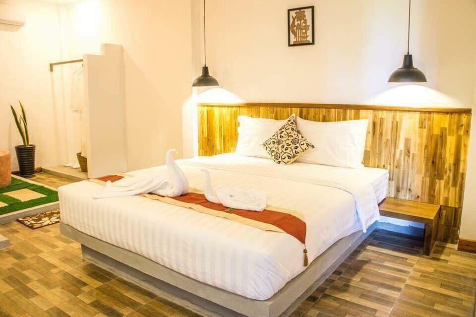 Boreirum Thmorda Hotel Resort Kampot Buitenkant foto